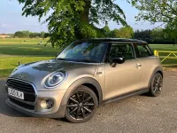 Used Mini Cooper Classic 134 HP (98 kW) 2020 Silver Hatchback
