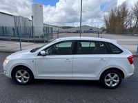Used Skoda Rapid SE 105 HP (77 kW) 2014 White Hatchback