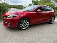 Used Mazda 3 Inclusive 120 HP (88 kW) 2018 Red Hatchback