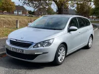 Używany Peugeot 308 Active 2015 Srebrny Kombi