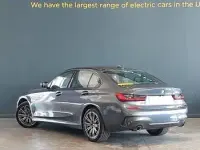 Begagnad BMW 330e M Sport 292 HK (214 kW) 2022 Grå Sedan