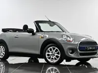 Begagnad Mini Cooper Cabriolet 2017 Grå Cab