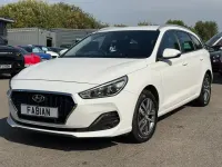 Used Hyundai i30 SE 110 HP (80 kW) 2018 White Estate