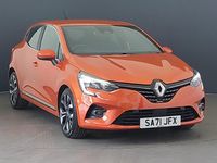 Used Renault Clio V Version S 90 HP (66 kW) 2021 Orange Hatchback