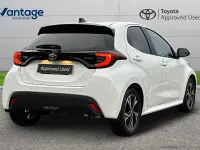 Used Toyota Yaris Design 113 HP (83 kW) 2025 White Hatchback