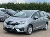 Second-hand Honda Jazz SE 102 CP (75 kW) 2017 Argintiu Hatchback