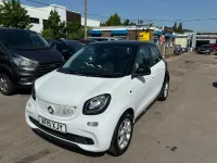 Used Smart ForFour Passion 71 HP (52 kW) 2015 White Hatchback