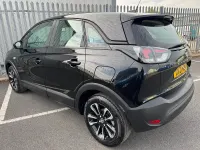 Begagnad Vauxhall Crossland 2021 Svart SUV