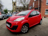 Begagnad Peugeot 107 Access 68 HK (50 kW) 2014 Röd Halvkombi