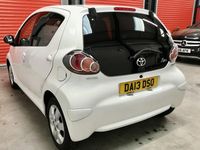 Used Toyota Aygo 68 HP (50 kW) 2013 White Hatchback