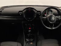 Usado Mini Cooper Clubman Classic 134 CV (98 kW) 2018 Rojo Familiar