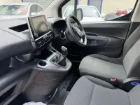 Used Vauxhall Combo Sportive 100 HP (73 kW) 2019 White MPV