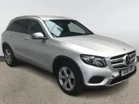 Usado Mercedes GLC250 204 HP (150 kW) 2018 Prateado SUV
