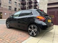 Used Peugeot 208 GT-line 2018 Black Hatchback