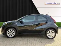 Used Toyota Aygo X PURE 72 HP (52 kW) 2023 Black SUV