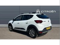 Used Dacia Sandero Comfort 90 HP (66 kW) 2022 White SUV