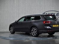 Used VW Passat SEL 150 HP (110 kW) 2022 Grey Estate