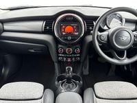 Used Mini Cooper Classic 134 HP (98 kW) 2020 Red Hatchback