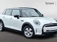 Used Mini Cooper Classic 134 HP (98 kW) 2023 White Hatchback