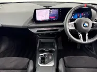 Usado BMW M135 Comfort Edition 296 CV (217 kW) 2025 Púrpura Utilitario