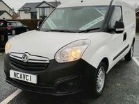 Used Vauxhall Combo S 105 HP (77 kW) 2016 White Van