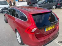 Usado Volvo V60 SE 2015 Rojo Familiar
