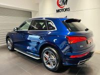 Used Audi Q5 S-Line 190 HP (139 kW) 2017 Blue SUV