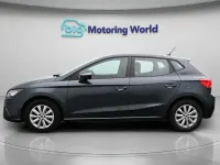 Używany Seat Ibiza SE 80 KM (58 kW) 2023 Szary Hatchback