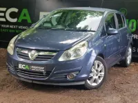 Used Vauxhall Corsa Design Edition 2006 Blue Hatchback