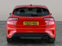 Used Ford Focus ST-Line 155 HP (114 kW) 2023 Red Hatchback