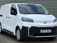 Used Toyota Proace 120 HP (88 kW) 2025 White MPV