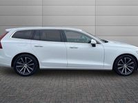 Used Volvo V60 Momentum 197 HP (144 kW) 2021 Ice white Estate