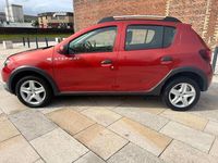 Used Dacia Sandero Lauréate 90 HP (66 kW) 2016 Red Hatchback