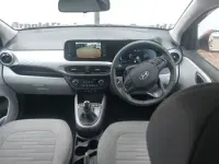 New Hyundai i10 Premium 79 HP (58 kW) 2025 Red Hatchback