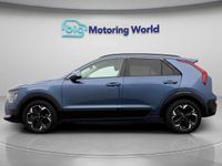 Used Kia e-Niro 147 kW (201 HP) 2022 Blue SUV
