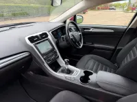 Used Ford Mondeo Style 120 HP (88 kW) 2017 Red Hatchback
