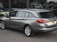 Second-hand Vauxhall Astra Design Edition 2018 Gri Break