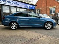 Usado VW Jetta GT 150 CV (110 kW) 2016 Azul Berlina