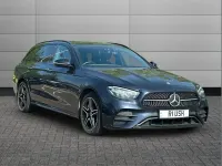 Usado Mercedes E300 AMG line 301 HP (221 kW) 2022 Azul Carrinha