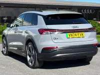 Second-hand Audi Q4 e-tron Black Edition 210 kW (286 CP) 2024 Gri SUV