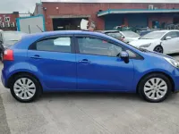 Usado Kia Rio 2014 Azul Utilitario