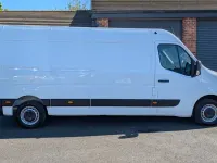 Usado Renault Master 148 HP (108 kW) 2023 Branco Monovolume