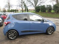 Used Hyundai i10 Premium 66 HP (48 kW) 2017 Blue Hatchback