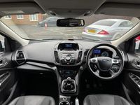 Used Ford Kuga Titanium 163 HP (119 kW) 2012 White SUV