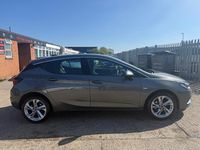 Second-hand Vauxhall Astra SRi 105 CP (77 kW) 2016 Gri Hatchback