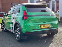 Used Renault 5 E-Tech Komfort 110 kW (150 HP) 2025 Hatchback