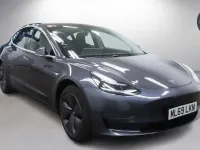 Used Tesla Model 3 Standard Range Plus 239 kW (325 HP) 2019 Sedan