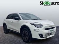 Nowe Fiat 600 136 KM (100 kW) 2025 Czerwony SUV