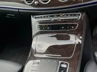 Używany Mercedes E220 194 KM (142 kW) 2021 Szary Sedan/Limuzyna