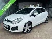 Used Kia Rio 107 HP (78 kW) 2014 White Hatchback